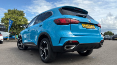 MG HS 1.5 T-GDI Trophy 5dr Petrol Hatchback